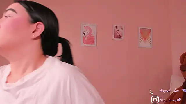 angeel fox online show from September 30, 2025, 2:49 am