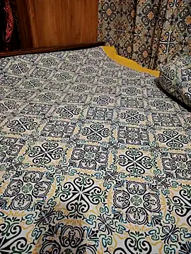 siam607022 online show from October 3, 2025, 3:09 pm