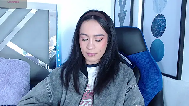 ZaraDames  online show from February 26, 2025, 4:25 am