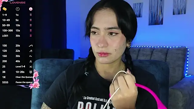 ZaraDames  online show from October 23, 2025, 4:01 am