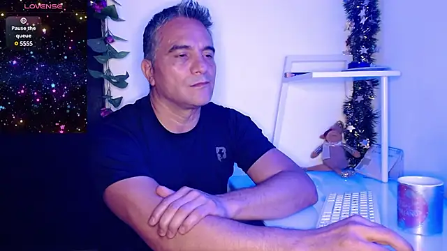 golden punisher online show from December 11, 2024, 8:15 am