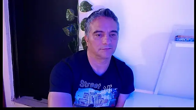 golden punisher online show from February 5, 2025, 8:43 am