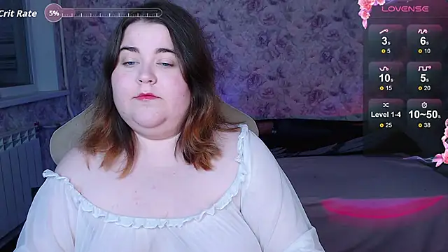 Estelle Hicks online show from October 2, 2025, 6:26 pm