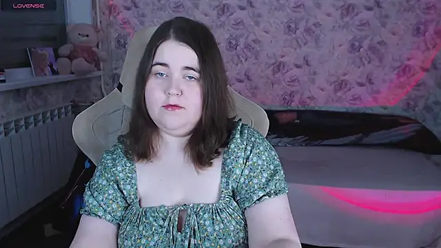 Estelle Hicks online show from May 14, 2026, 6:58 pm