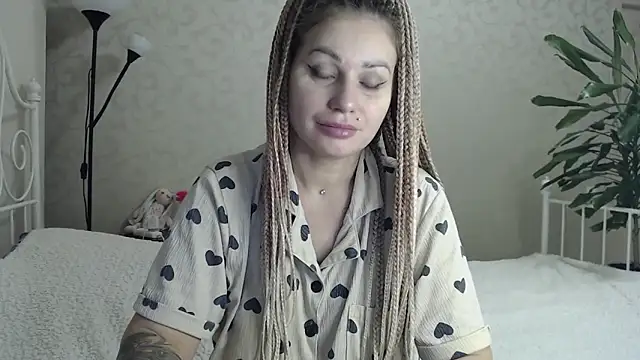 ShyEvaa online show from November 2, 2025, 3:36 pm