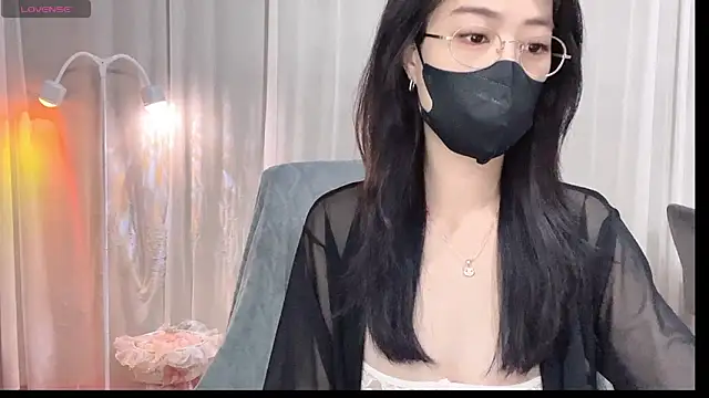 Snapshot of _minji_bae chatting on March 4, 2026, 4:57 pm minji bae online show from March 4, 2026, 4:57 pm