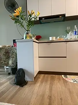 0maxx00 online show from April 19, 2026, 4:12 am