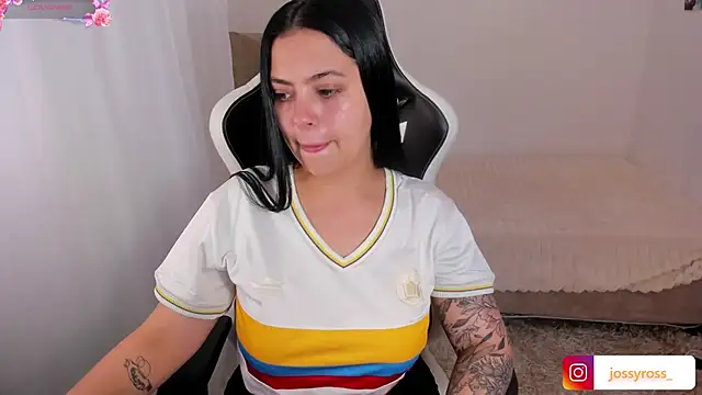 Victoryyy  online show from September 9, 2025, 6:07 pm