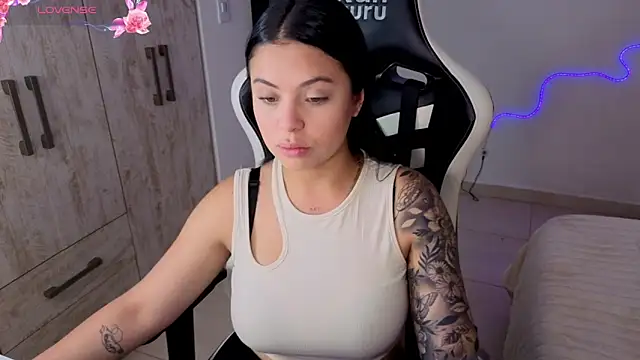 Victoryyy  online show from February 11, 2026, 8:47 pm