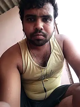 Snapshot of MeFeellove chatting on October 6, 2025, 8:34 am MeFeellove online show from October 6, 2025, 8:34 am