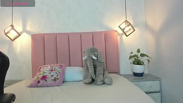 SUNNYCYRUS online show from March 20, 2025, 12:22 pm