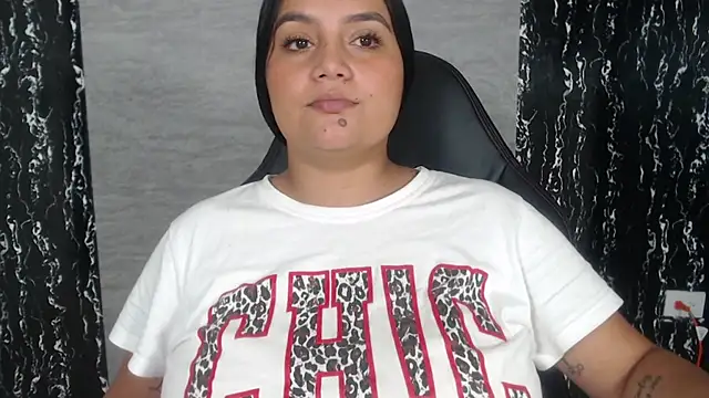 Snapshot of evelin_999_ chatting on March 7, 2025, 9:59 pm evelin 999  online show from March 7, 2025, 9:59 pm