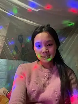 Snapshot of Be-MyMy chatting on December 23, 2024, 12:52 pm Be-MyMy online show from December 23, 2024, 12:52 pm