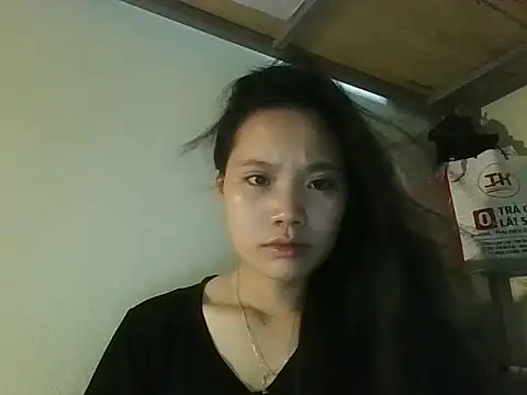 Snapshot of Be-MyMy chatting on October 9, 2025, 2:04 pm Be-MyMy online show from October 9, 2025, 2:04 pm