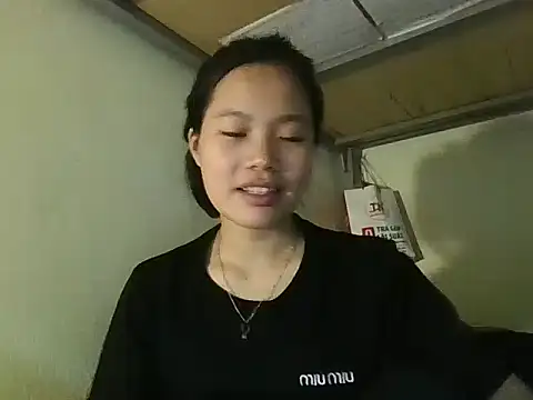 Snapshot of Be-MyMy chatting on October 26, 2025, 12:33 pm Be-MyMy online show from October 26, 2025, 12:33 pm