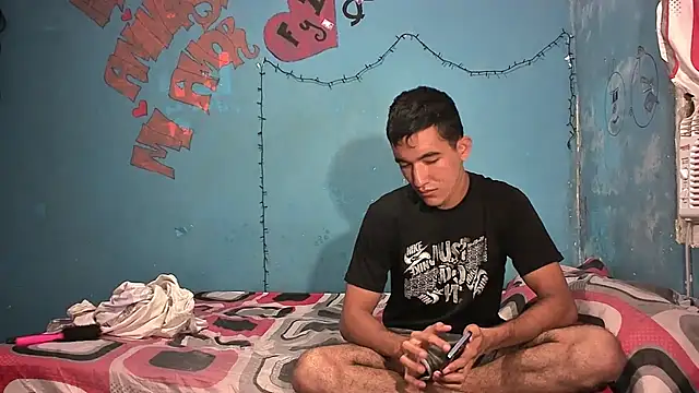 Snapshot of Sweetiefoxxx chatting on December 27, 2024, 8:07 pm Sweetiefoxxx online show from December 27, 2024, 8:07 pm