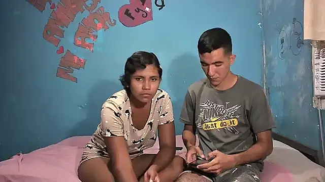 Snapshot of Sweetiefoxxx chatting on January 22, 2025, 2:14 pm Sweetiefoxxx online show from January 22, 2025, 2:14 pm