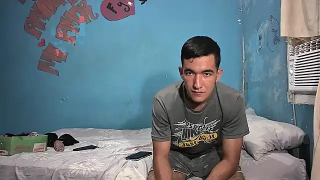 Snapshot of Sweetiefoxxx chatting on January 30, 2025, 2:04 pm Sweetiefoxxx online show from January 30, 2025, 2:04 pm