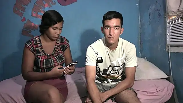 Snapshot of Sweetiefoxxx chatting on February 20, 2025, 8:03 pm Sweetiefoxxx online show from February 20, 2025, 8:03 pm