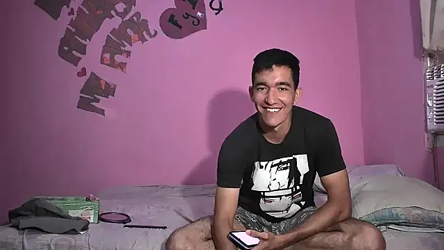 Snapshot of Sweetiefoxxx chatting on March 3, 2025, 2:04 pm Sweetiefoxxx online show from March 3, 2025, 2:04 pm