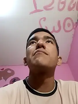 Snapshot of Sweetiefoxxx chatting on March 6, 2025, 8:05 pm Sweetiefoxxx online show from March 6, 2025, 8:05 pm