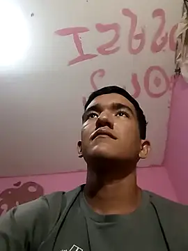 Snapshot of Sweetiefoxxx chatting on March 7, 2025, 8:00 pm Sweetiefoxxx online show from March 7, 2025, 8:00 pm