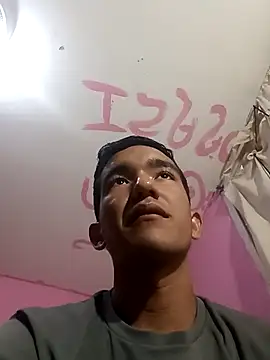 Snapshot of Sweetiefoxxx chatting on March 9, 2025, 1:59 pm Sweetiefoxxx online show from March 9, 2025, 1:59 pm