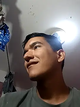 Snapshot of Sweetiefoxxx chatting on March 15, 2025, 2:01 pm Sweetiefoxxx online show from March 15, 2025, 2:01 pm