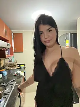 emma lopes online show from December 15, 2025, 11:31 pm