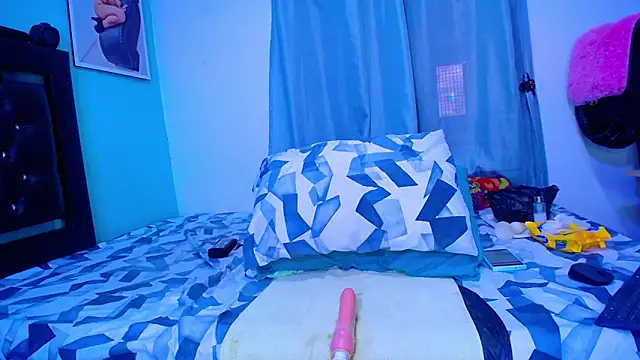 cristinapuerta- online show from January 28, 2025, 7:53 pm