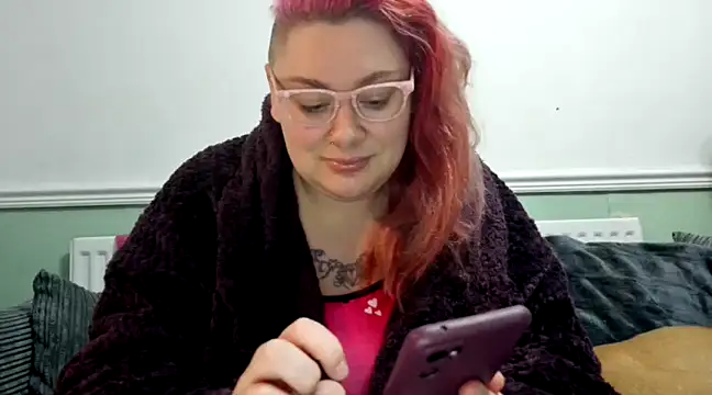 Bustycurves online show from December 5, 2024, 9:28 pm