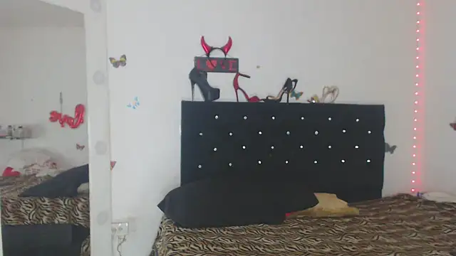 brigitht online show from April 4, 2026, 4:44 am