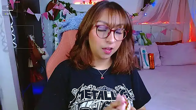 Snapshot of Littlerouse_ chatting on July 23, 2026, 8:56 am Littlerouse online show from July 23, 2026, 8:56 am