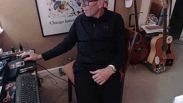 Richard Dixon online show from May 10, 2026, 3:55 am