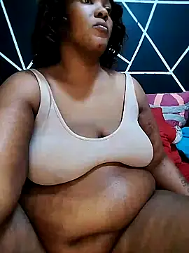 Snapshot of YummyChocolatexx2 chatting on June 28, 2026, 9:15 am YummyChocolatexx2 online show from June 28, 2026, 9:15 am