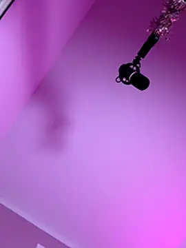 Livewithlucy online show from December 22, 2025, 2:14 pm