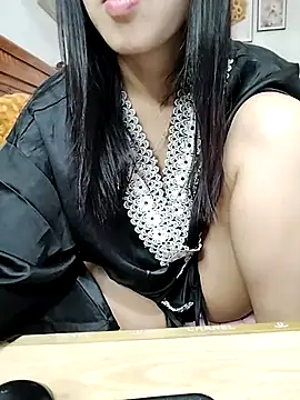 cream1299 online show from March 9, 2025, 9:13 am