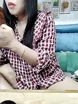 cream1299 online show from March 12, 2025, 11:53 am