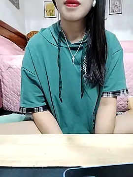 cream1299 online show from September 24, 2025, 12:25 am