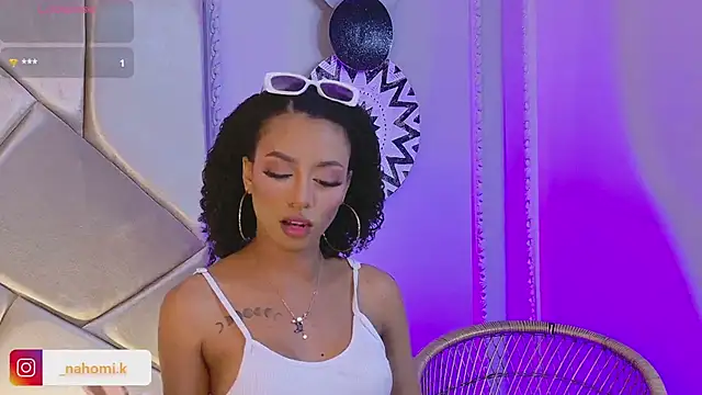 Nahomi King online show from February 11, 2025, 7:48 pm