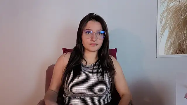 Snapshot of Elecktra_sweet chatting on May 19, 2026, 7:20 pm Elecktra sweet online show from May 19, 2026, 7:20 pm
