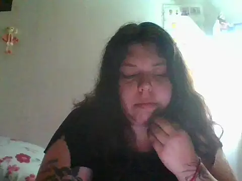 scarletttlove online show from April 19, 2026, 3:50 am