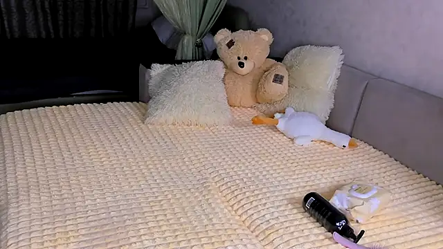 Snapshot of Sweeet_Barbie chatting on December 5, 2025, 3:41 pm Sweeet Barbie online show from December 5, 2025, 3:41 pm