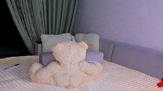 Snapshot of Sweeet_Barbie chatting on June 17, 2026, 3:57 pm Sweeet Barbie online show from June 17, 2026, 3:57 pm