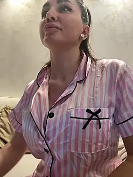 JustinneJade online show from February 7, 2025, 7:49 pm