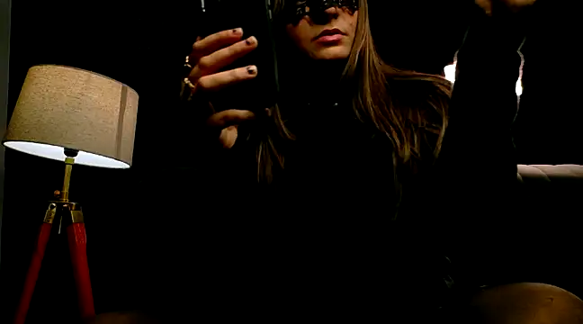 demieliss online show from February 6, 2025, 7:07 pm