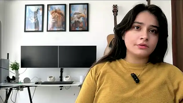 Snapshot of demieliss chatting on May 26, 2026, 8:32 am demieliss online show from May 26, 2026, 8:32 am
