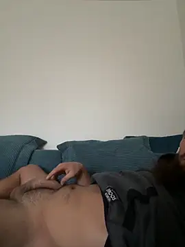 Banana Boy online show from November 7, 2025, 1:22 pm