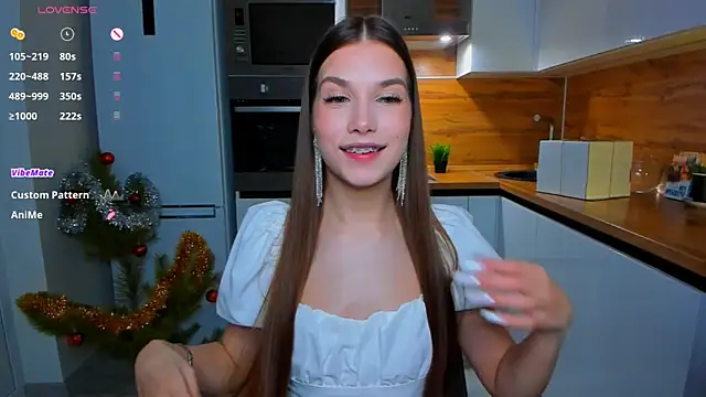  Eva Lee online show from December 20, 2024, 6:02 pm