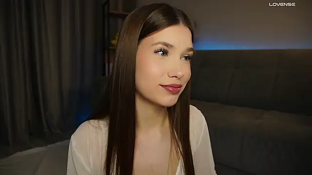  Eva Lee online show from February 27, 2025, 6:31 pm